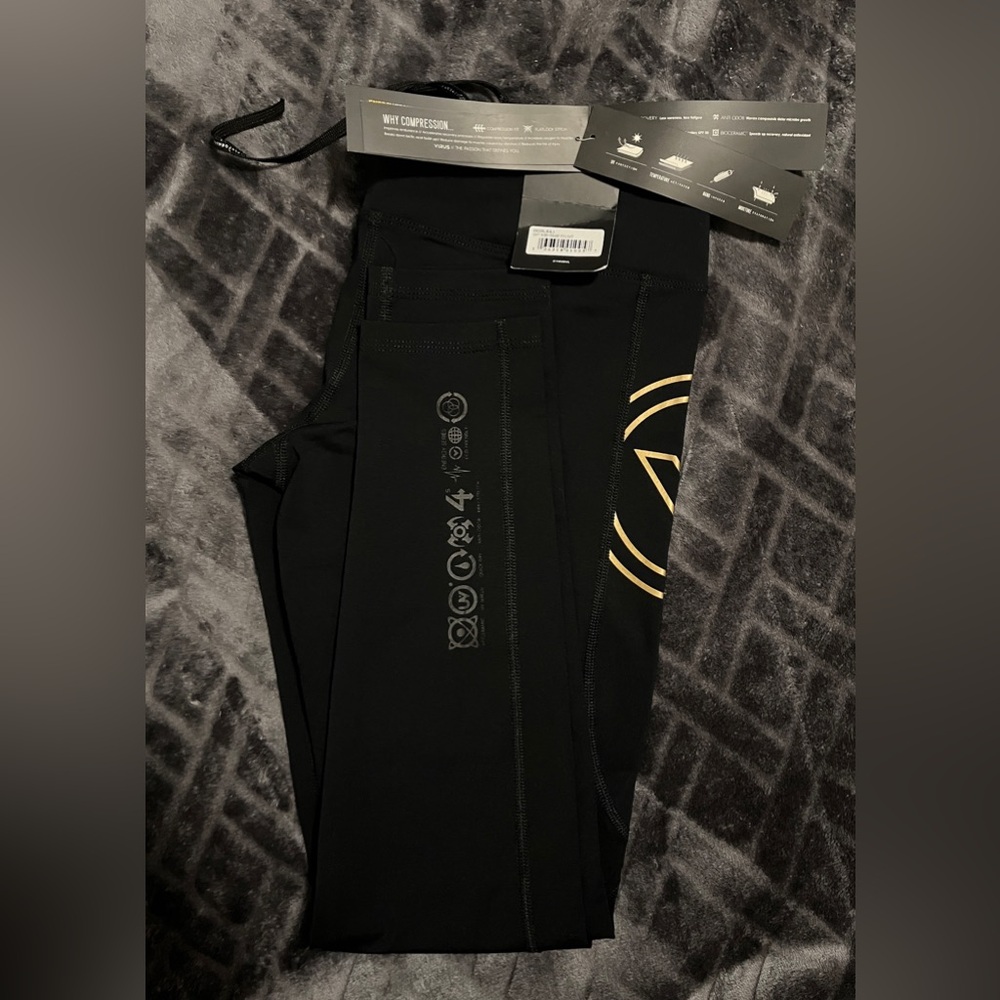 NWT - Ladies Virus Compression Leggings